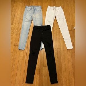 3 Pair American Eagle Outfitters Black,White & Light Denim Jeans Size 2 R
